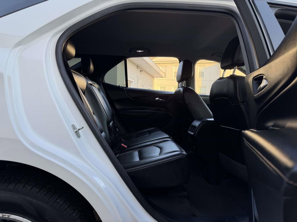 Used 2020 Chevrolet Equinox Premier image 16