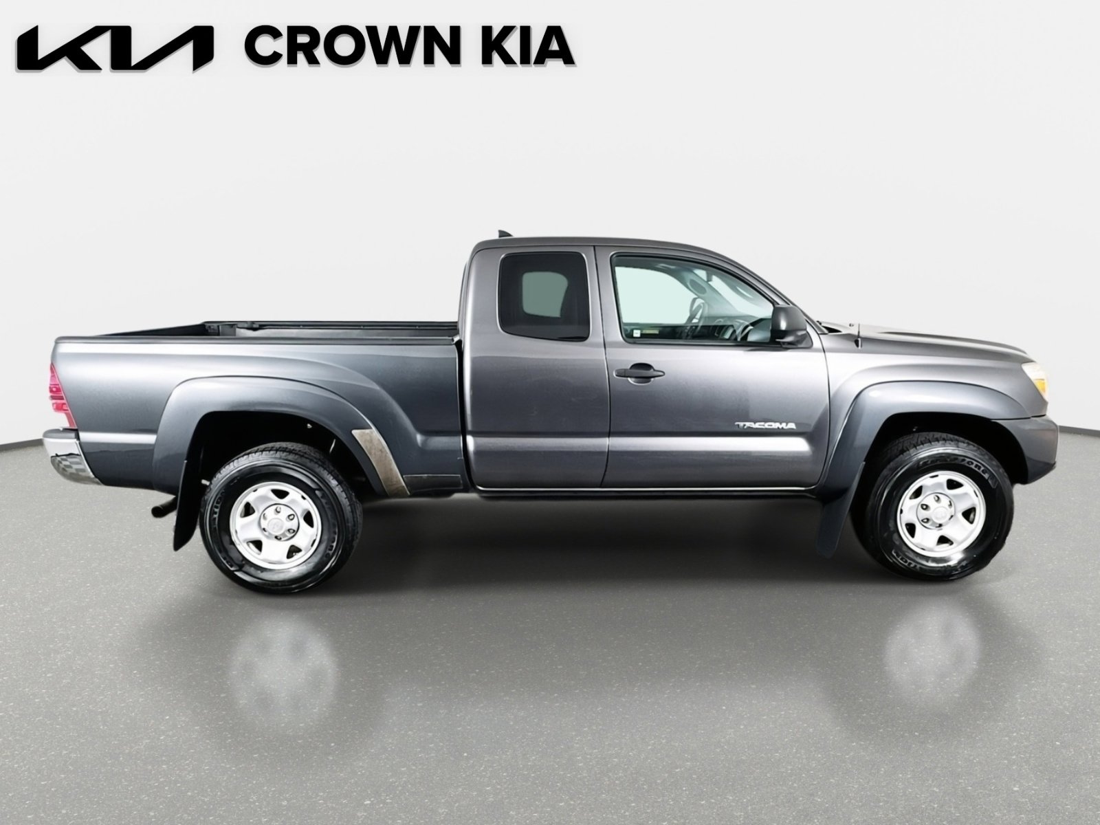 Used 2015 Toyota Tacoma PreRunner w/ SR5 Package image 4