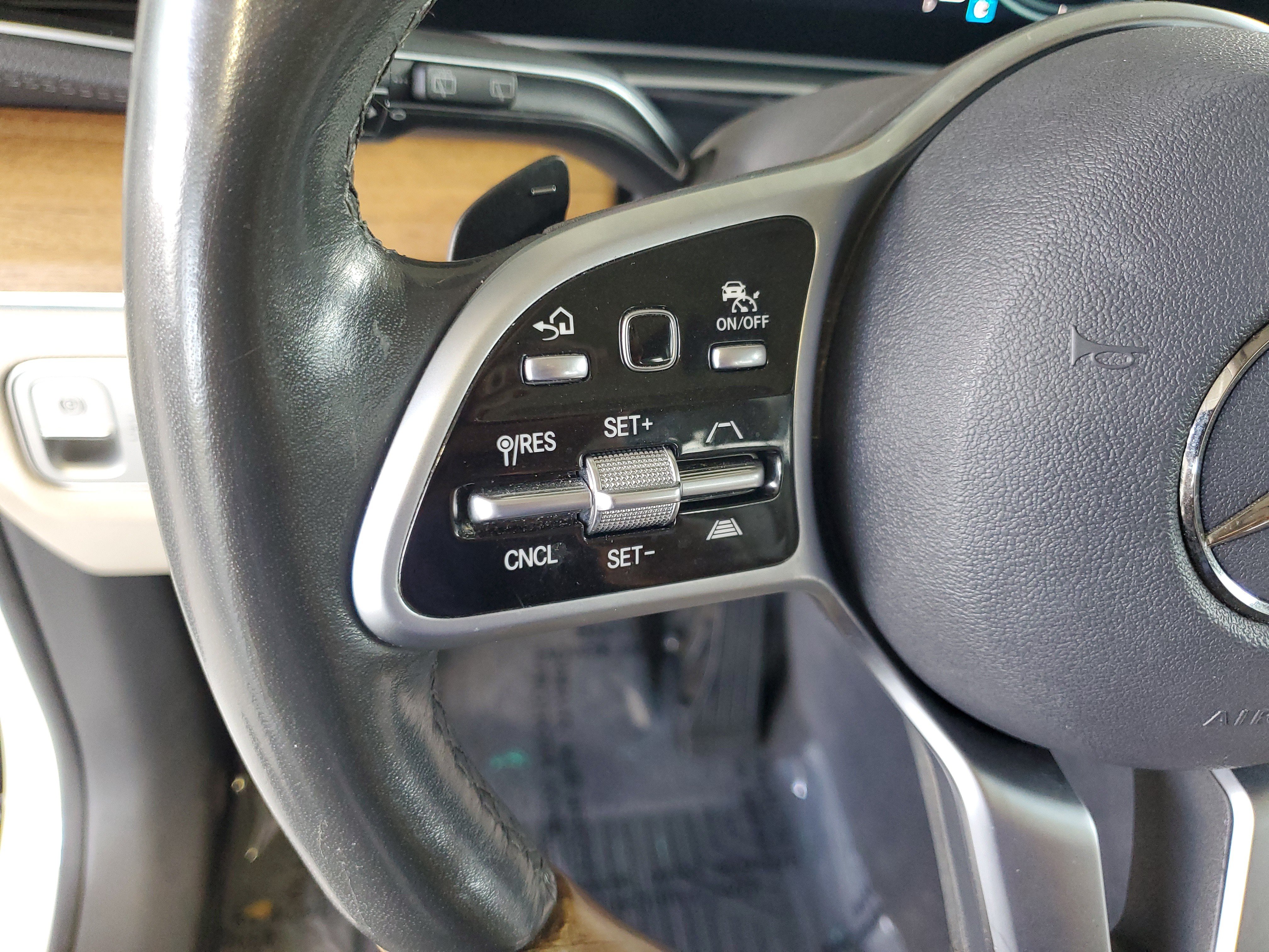 Used 2020 Mercedes-Benz GLS 450 4MATIC image 21