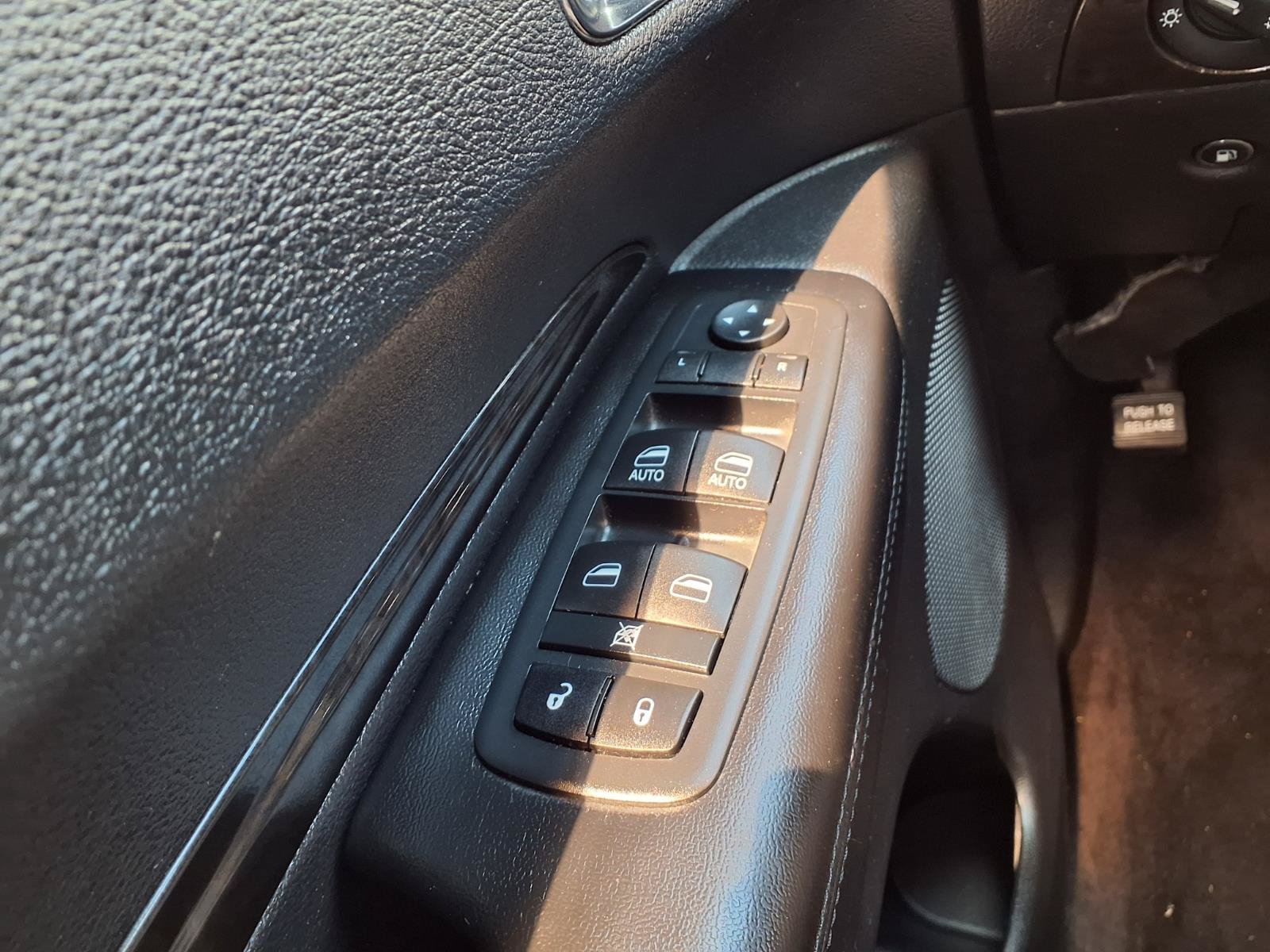 Used 2016 Dodge Durango Limited w/ Nav & Power Liftgate Group RWD image 12