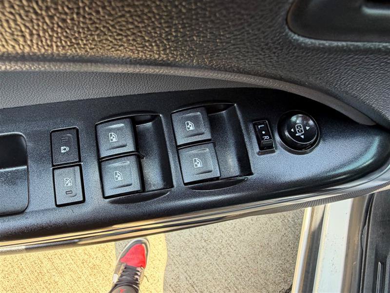 Used 2018 Chevrolet Colorado LT w/ Luxury Package, Chrome RWD image 28