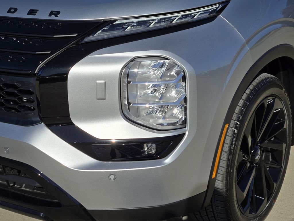 New 2025 Mitsubishi Outlander SEL Black Edition image 6