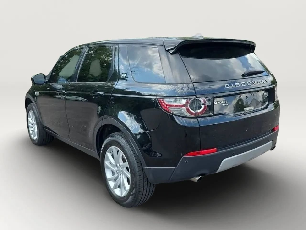 Used 2019 Land Rover Discovery Sport HSE AWD/4WD image 6