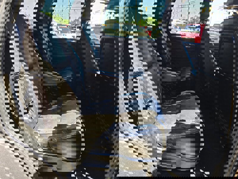 Used 2011 GMC Yukon Denali image 18