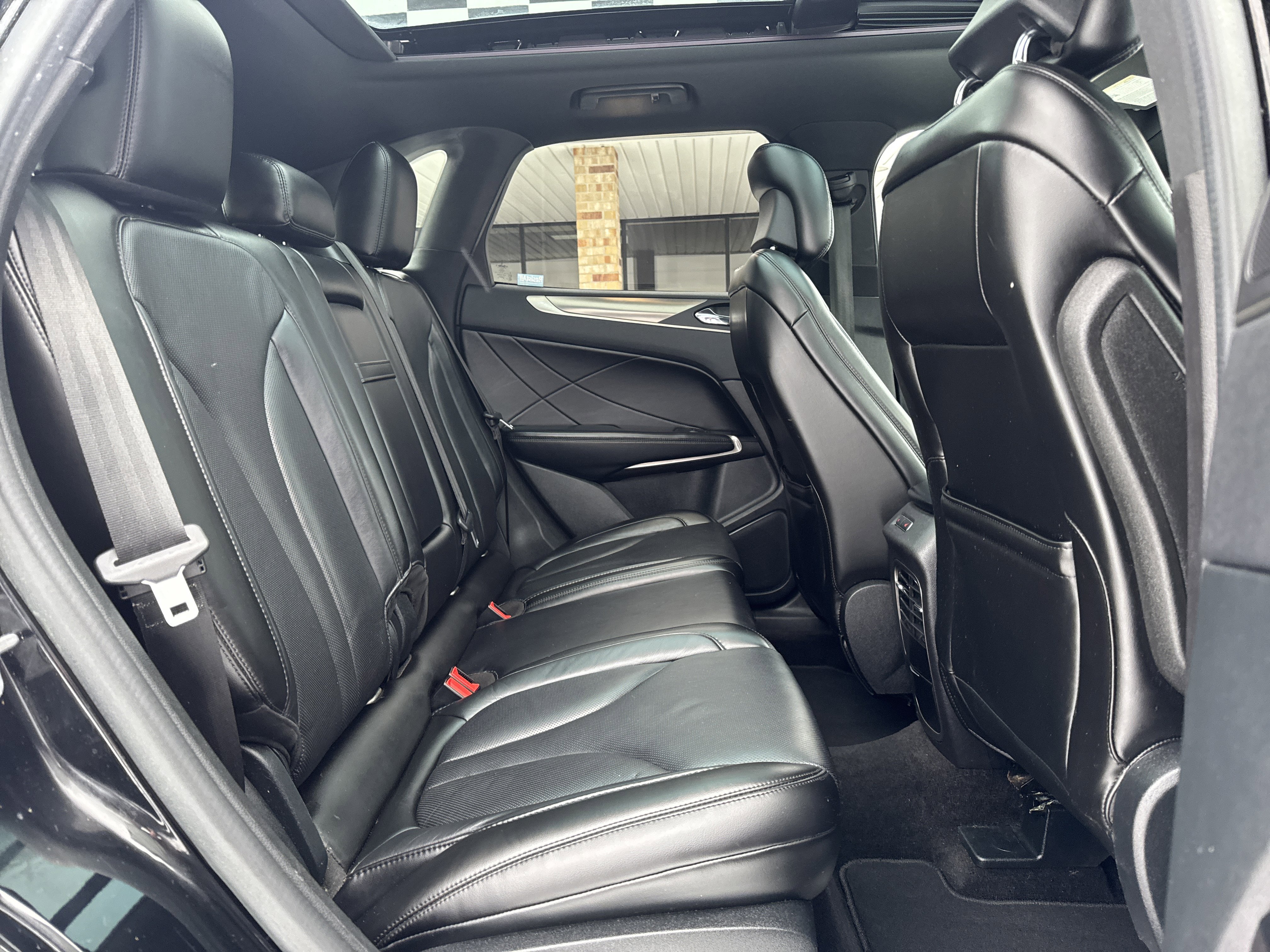 Used 2017 Lincoln MKC Reserve w/ Lincoln MKC Climate Package image 31