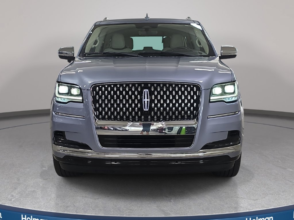 Used 2022 Lincoln Navigator L Black Label AWD/4WD image 3