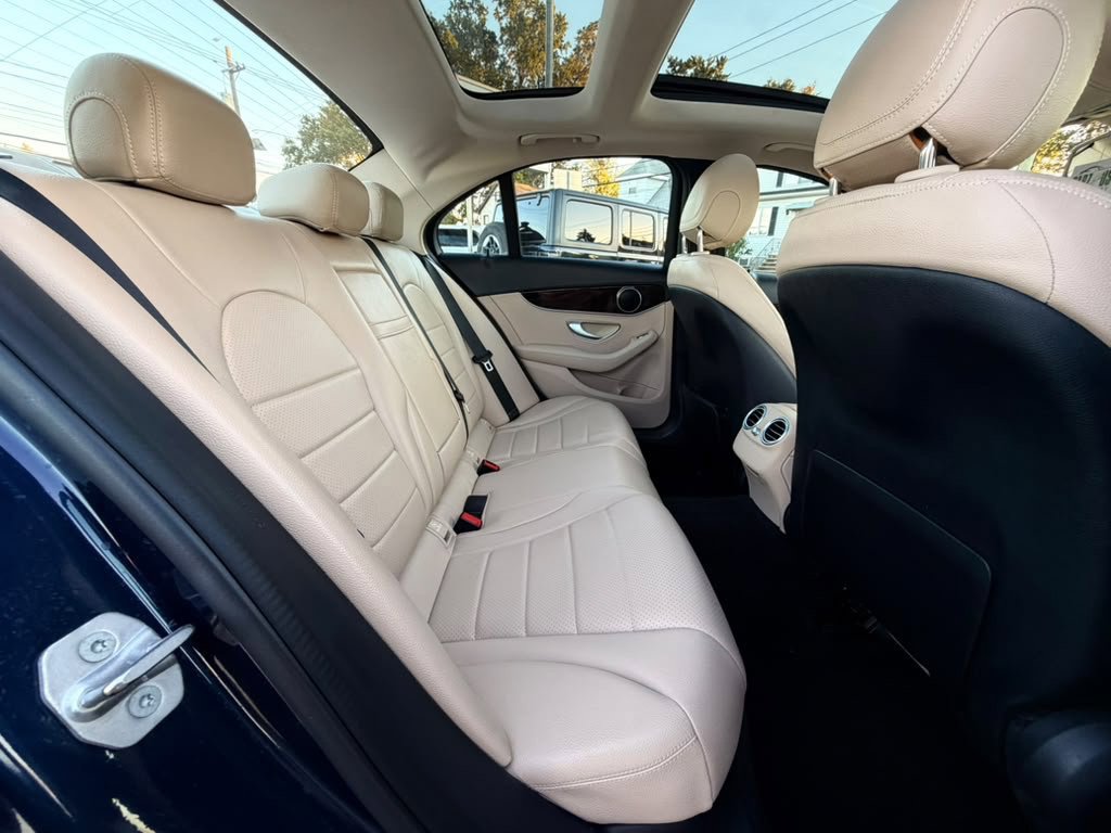 Used 2016 Mercedes-Benz C 300 4MATIC Sedan image 20