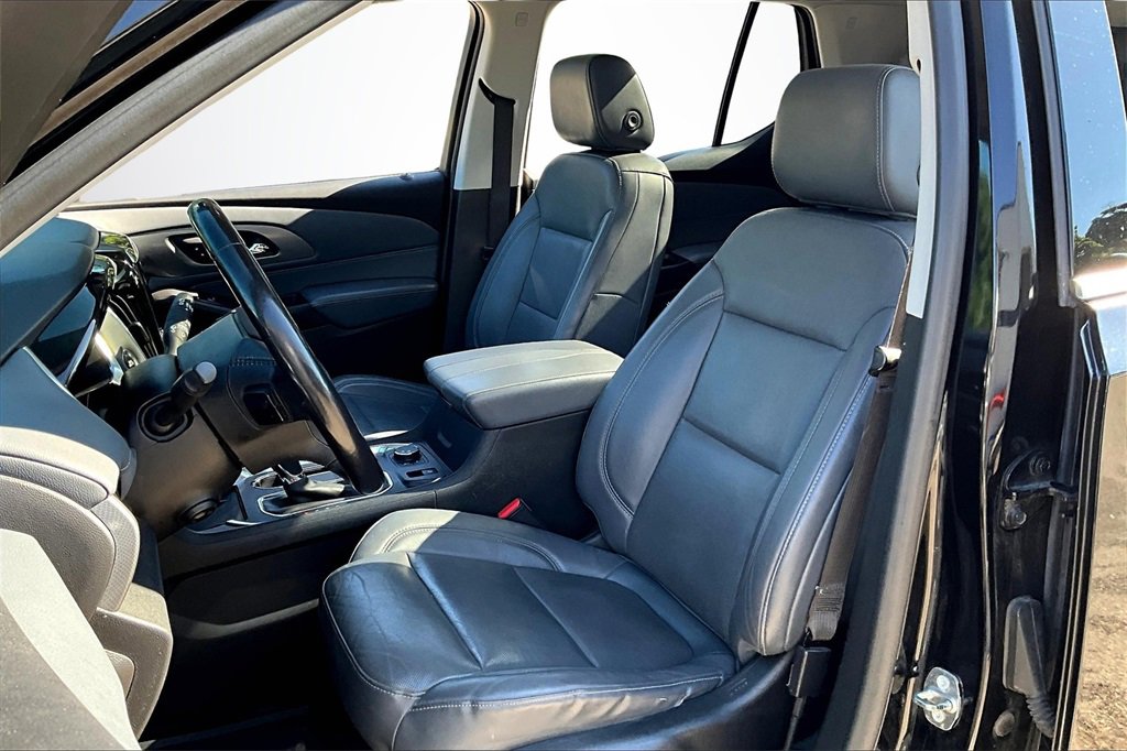 Used 2018 Chevrolet Traverse Premier image 21