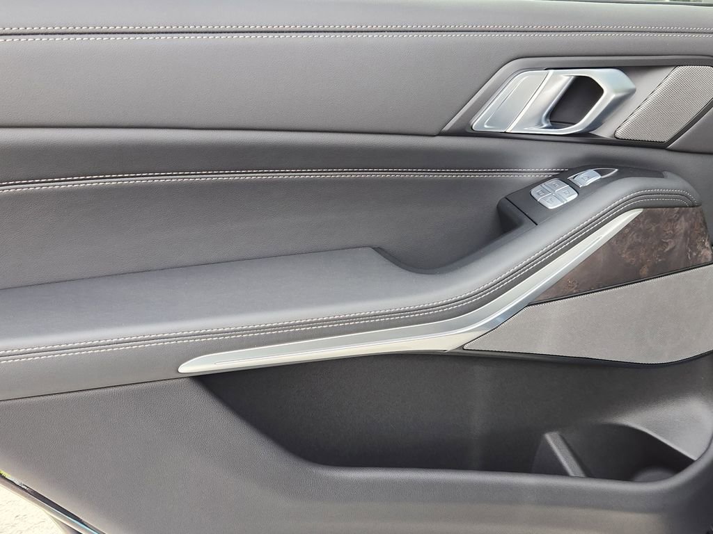 Certified 2026 BMW X7 xDrive40i image 14