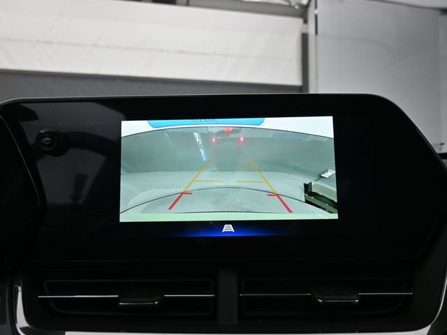 New 2026 Chevrolet Trax ACTIV w/ Sunroof Package FWD image 18
