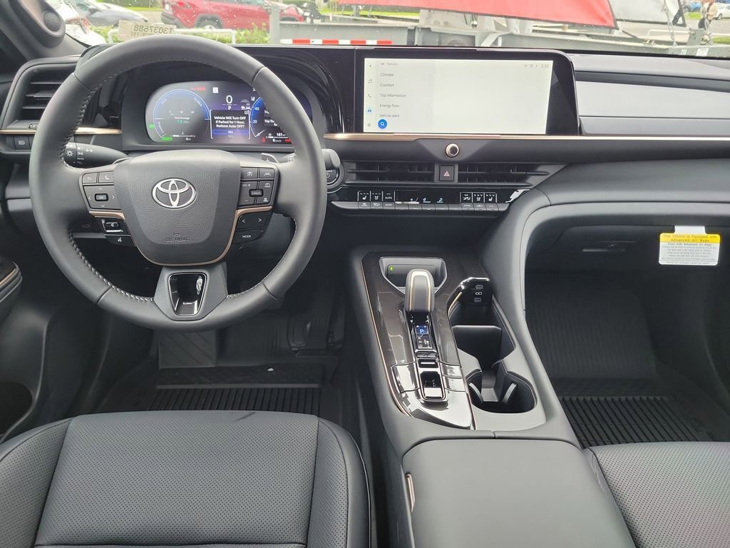 New 2026 Toyota Crown Signia AWD/4WD image 11