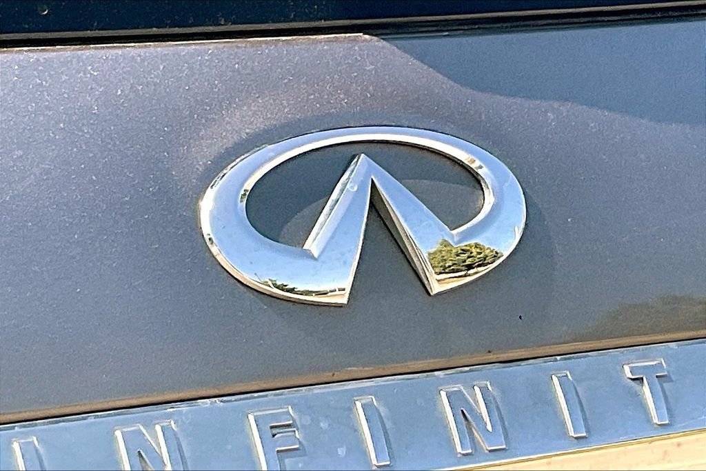 Certified 2020 INFINITI QX60 Luxe w/ Sensory Package AWD/4WD image 11