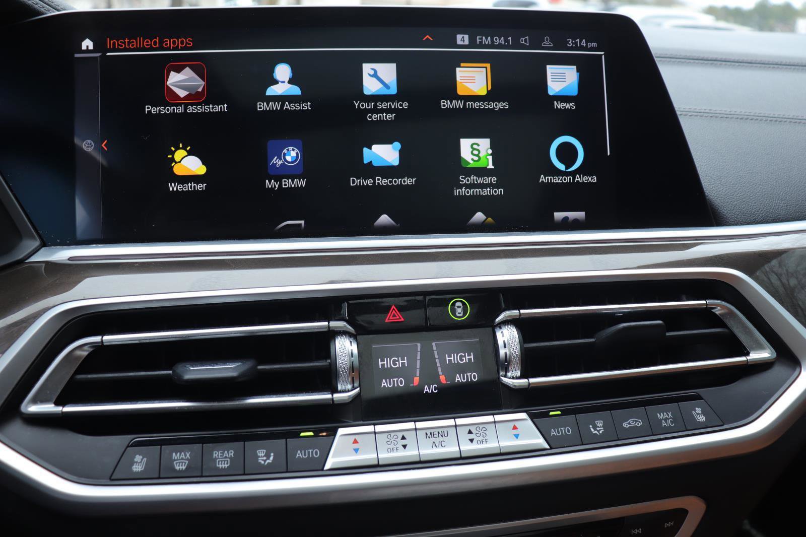 Used 2022 BMW X5 sDrive40i w/ Executive Package image 34