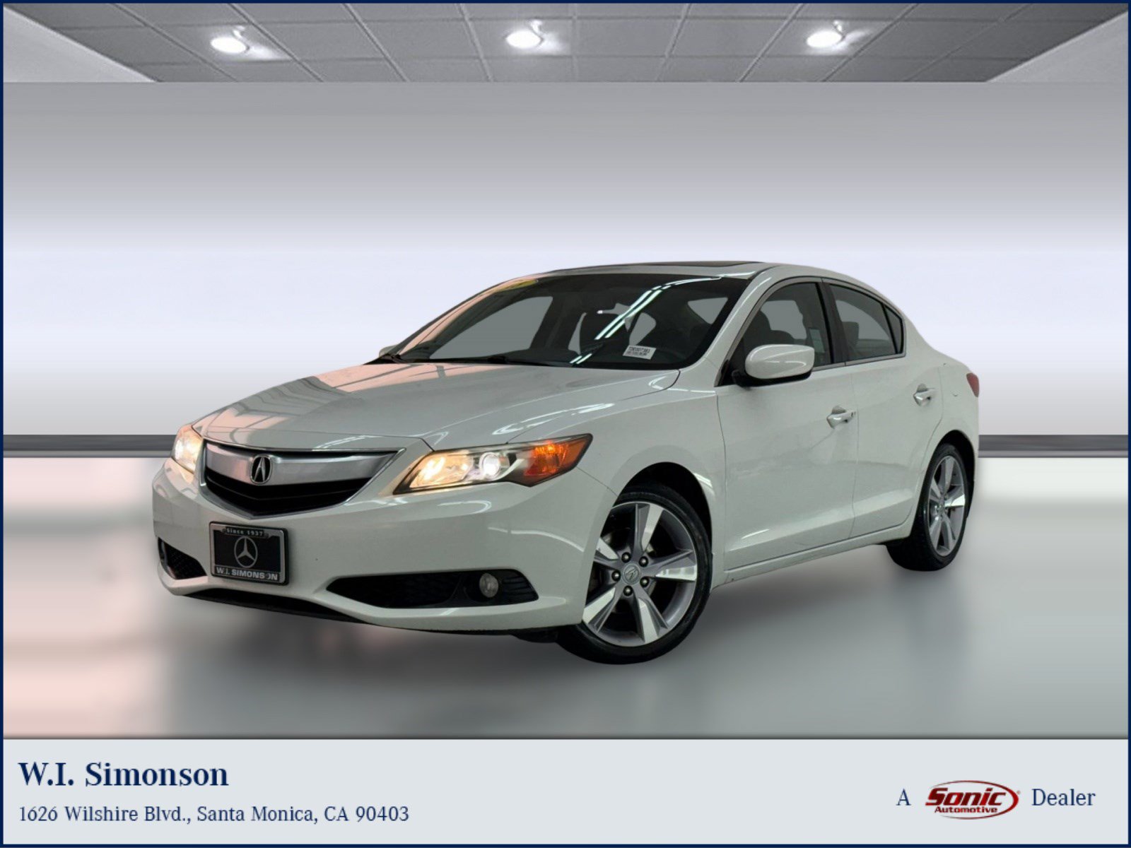 Used 2013 Acura ILX w/ Premium Package FWD image 1