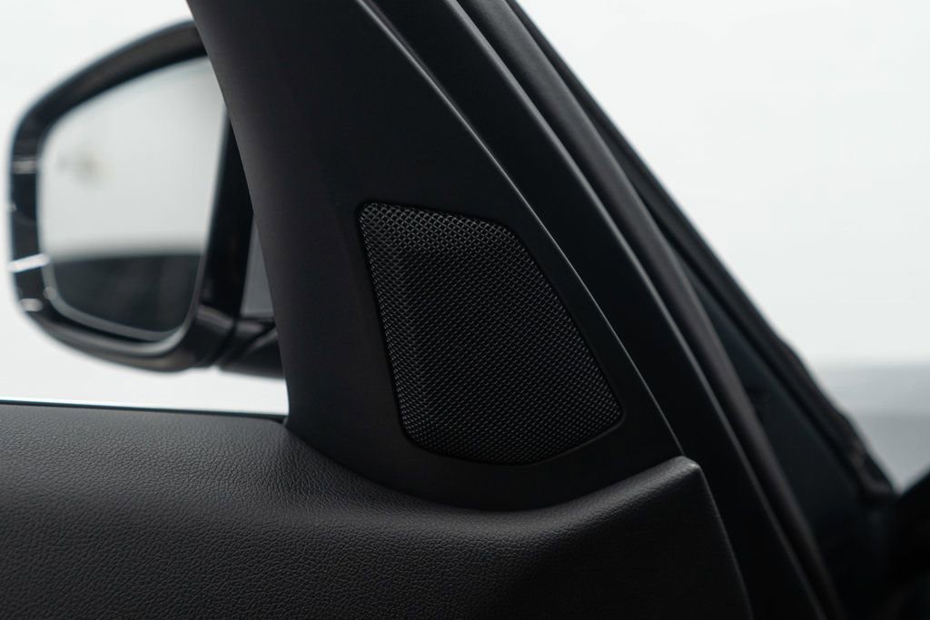 Used 2024 BMW 330e xDrive image 46