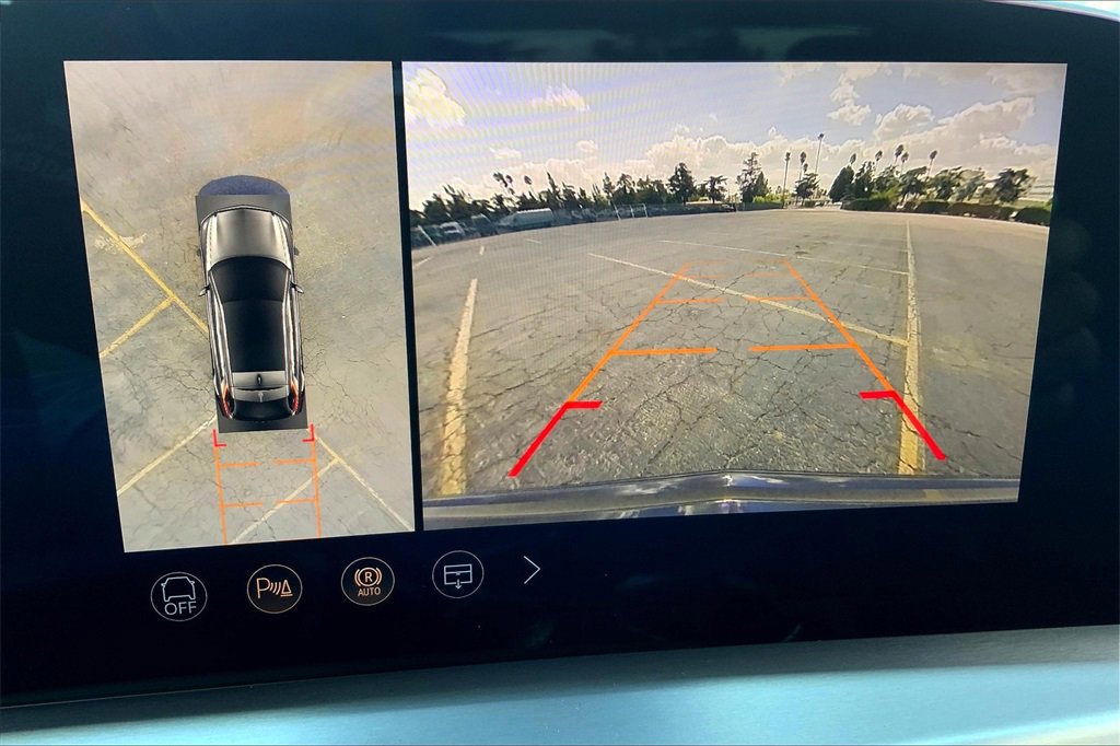 New 2026 Cadillac Lyriq Sport image 25