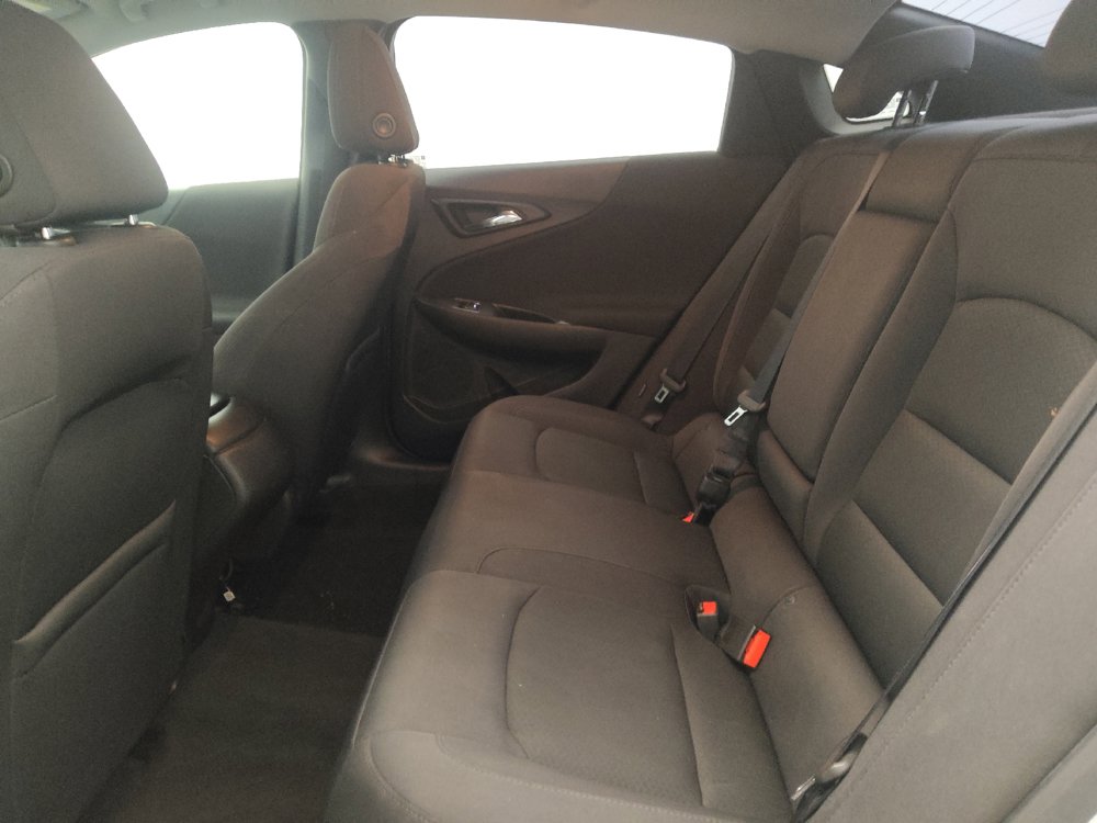 Used 2017 Chevrolet Malibu LS FWD image 18