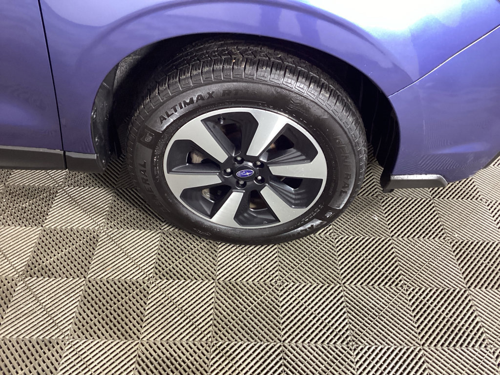 Used 2017 Subaru Forester 2.5i w/ Alloy Wheel Package AWD/4WD image 7
