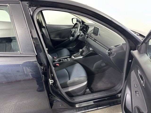 Used 2017 Toyota Yaris iA image 11