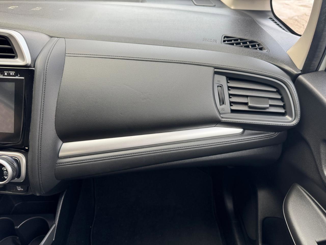 Used 2017 Honda Fit EX-L image 21