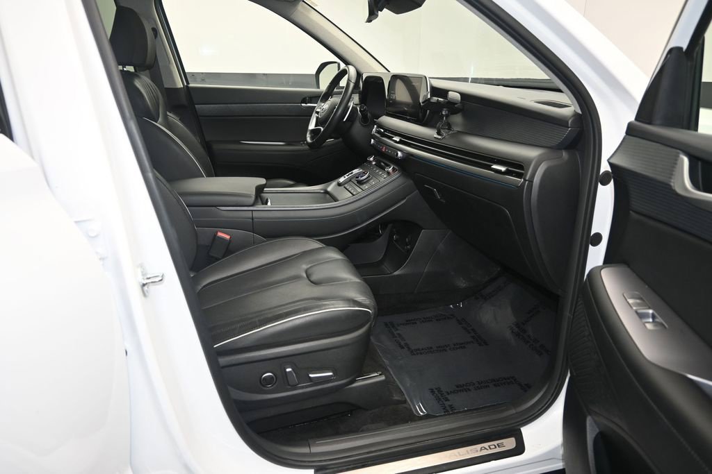 Used 2024 Hyundai Palisade Limited AWD/4WD image 11