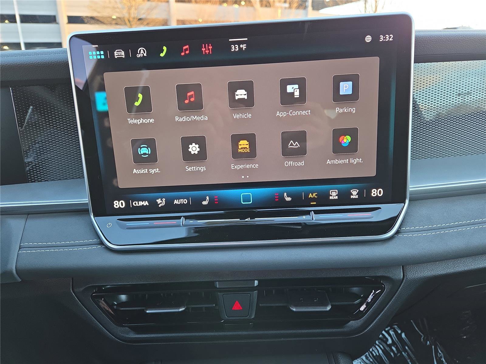 New 2026 Volkswagen Tiguan SE R-Line image 20