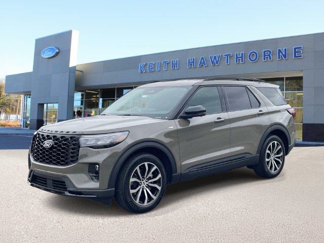 New 2027 Ford Explorer ST-Line w/ Premium Package RWD image 3