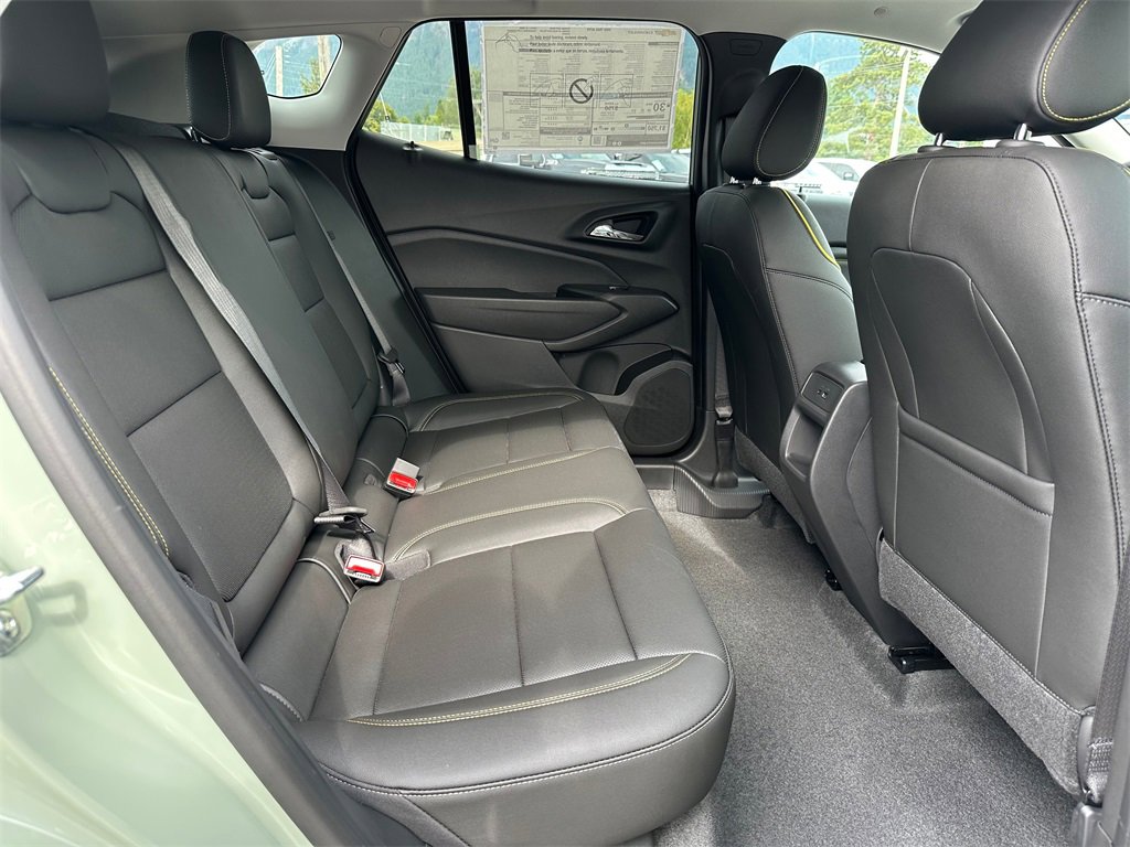 New 2025 Chevrolet Trax ACTIV w/ Sunroof Package image 13