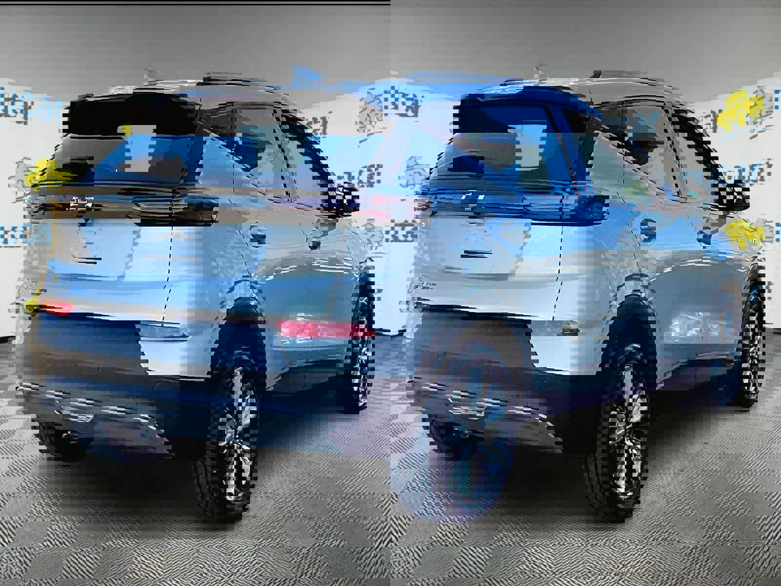 Certified 2023 Chevrolet Bolt EUV LT w/ Convenience Package image 6