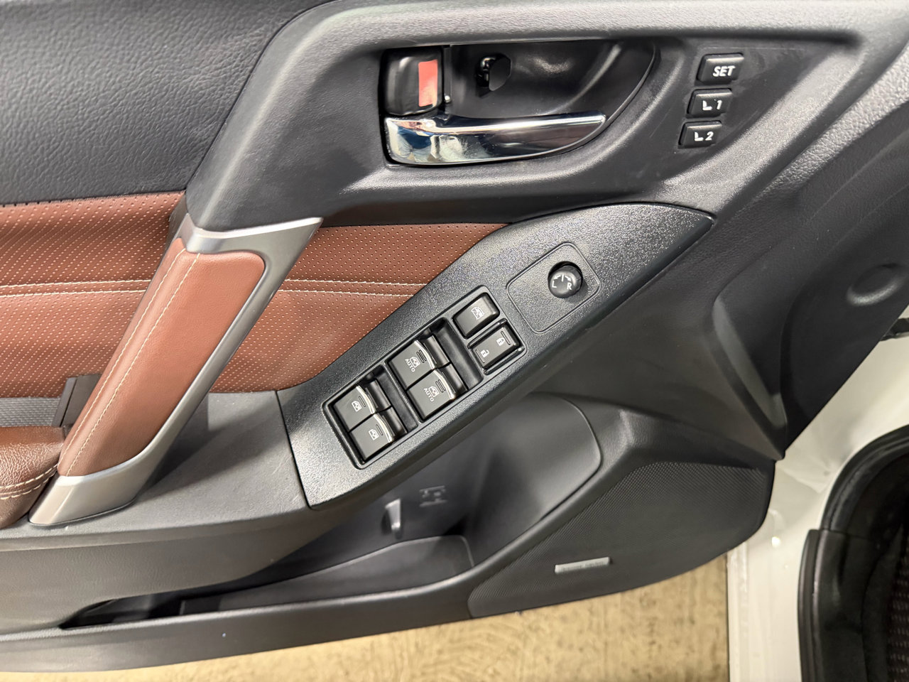 Used 2017 Subaru Forester 2.5i Touring w/ Popular Package #2 image 24