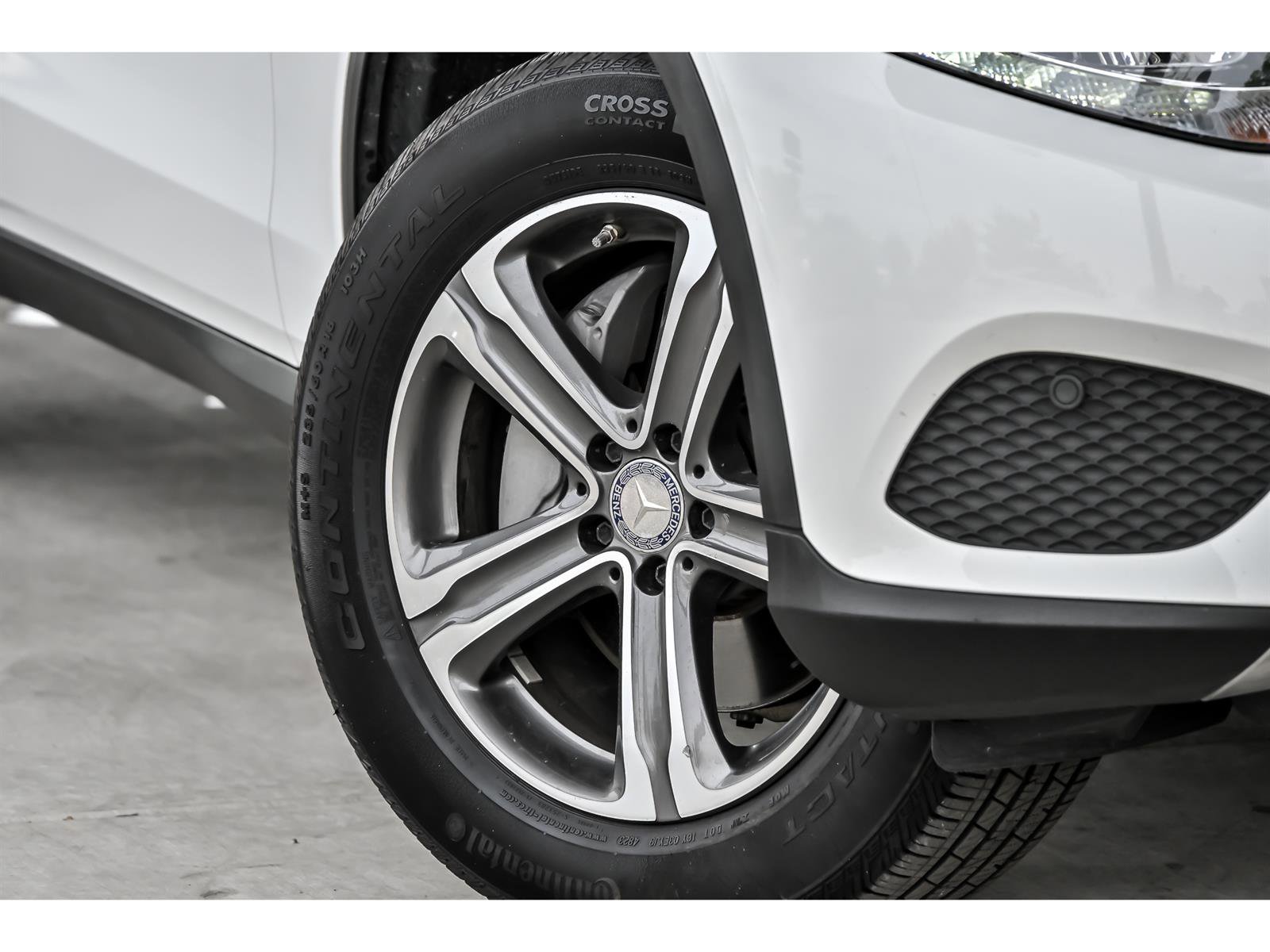 Used 2016 Mercedes-Benz GLC 300 4MATIC image 3
