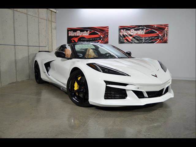 New 2025 Chevrolet Corvette E-Ray image 1