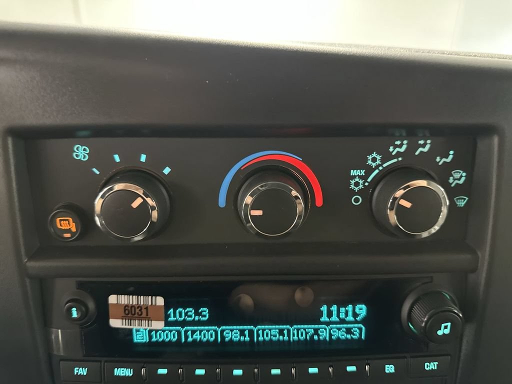 New 2026 Chevrolet Express 3500 Extended w/ Driver Convenience Package RWD image 30