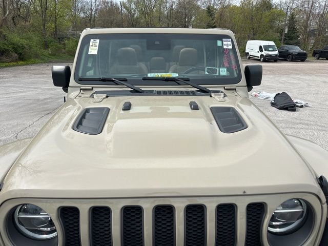 Certified 2022 Jeep Wrangler Unlimited Rubicon w/ LED Lighting Group image 9