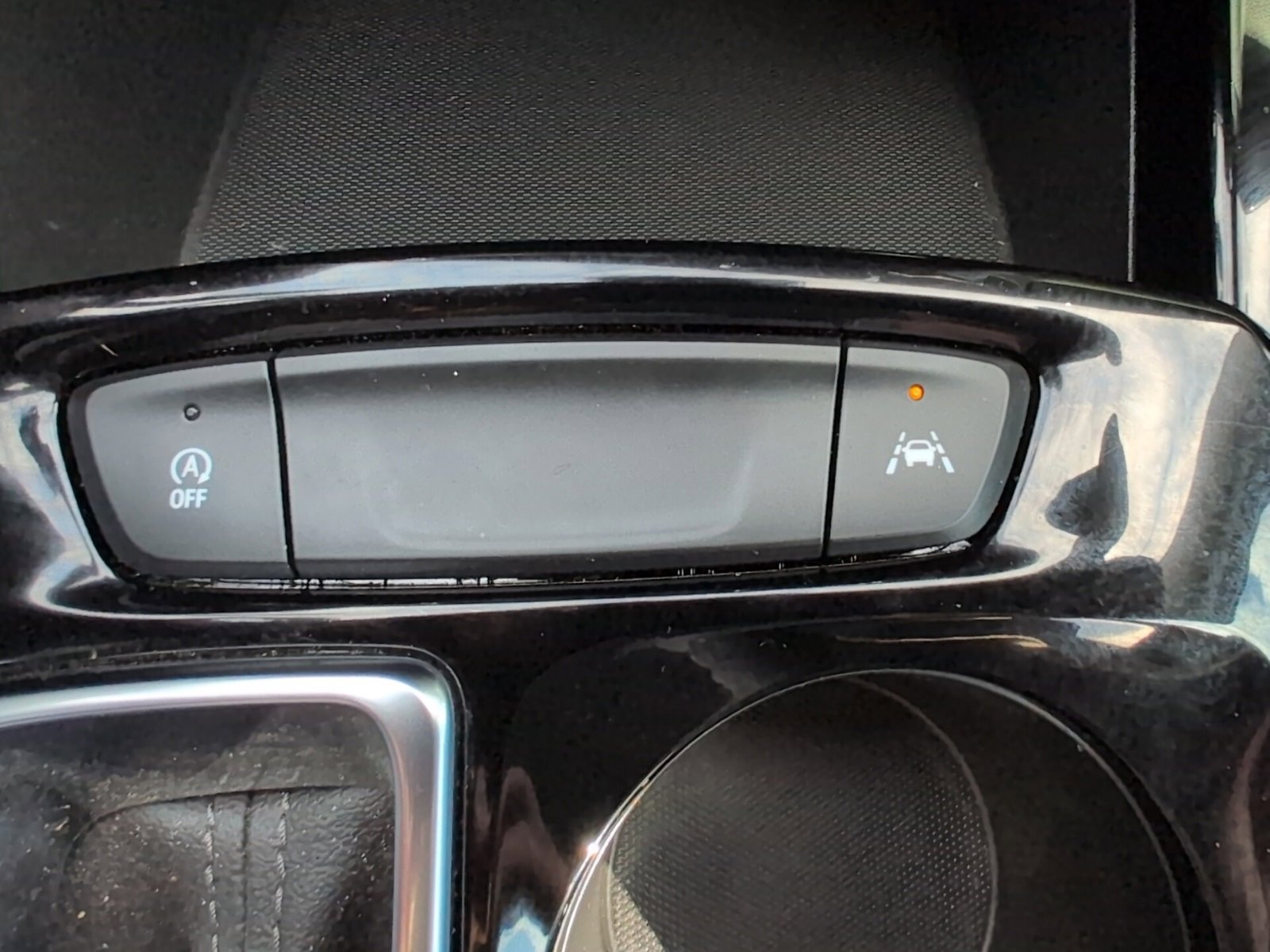 Used 2025 Chevrolet Trax ACTIV w/ Driver Confidence Package image 29