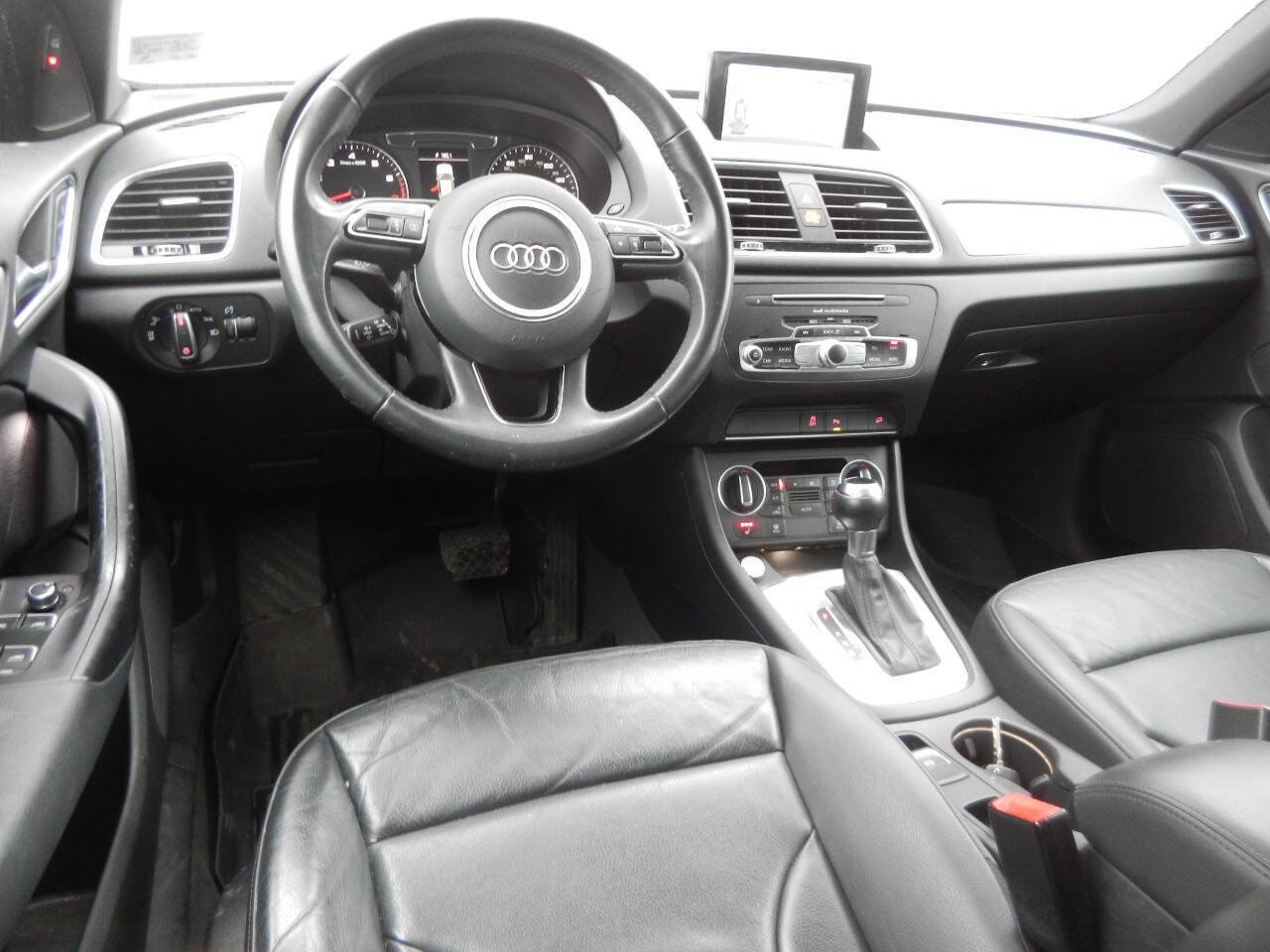 Used 2016 Audi Q3 2.0T Premium Plus w/ Technology Package image 32