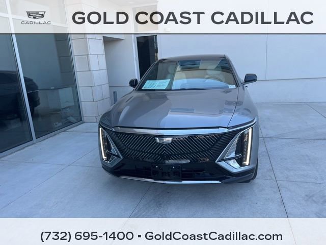 Used 2024 Cadillac Lyriq Luxury w/ LPO, Floor Liner Package AWD/4WD image 5