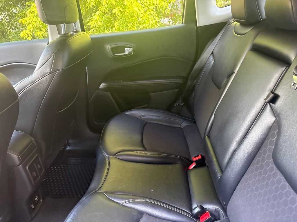 Used 2020 Jeep Compass Latitude AWD/4WD image 15
