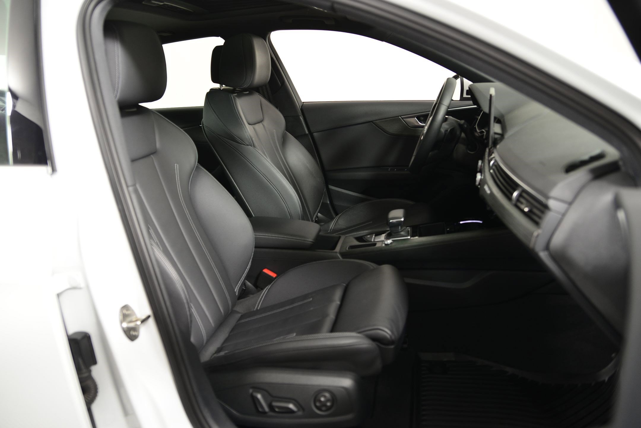 Certified 2023 Audi A4 2.0T Premium w/ Convenience Package image 20