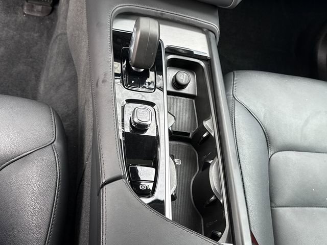 Certified 2024 Volvo XC90 B5 Core w/ Climate Package image 19