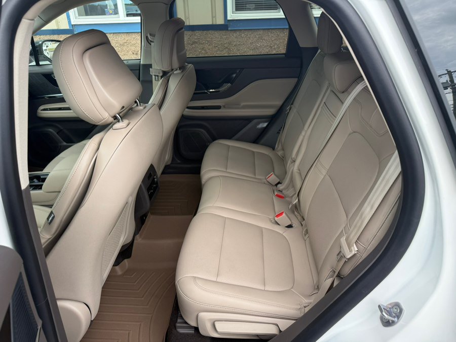 Used 2020 Lincoln Corsair AWD w/ Premium Package image 22