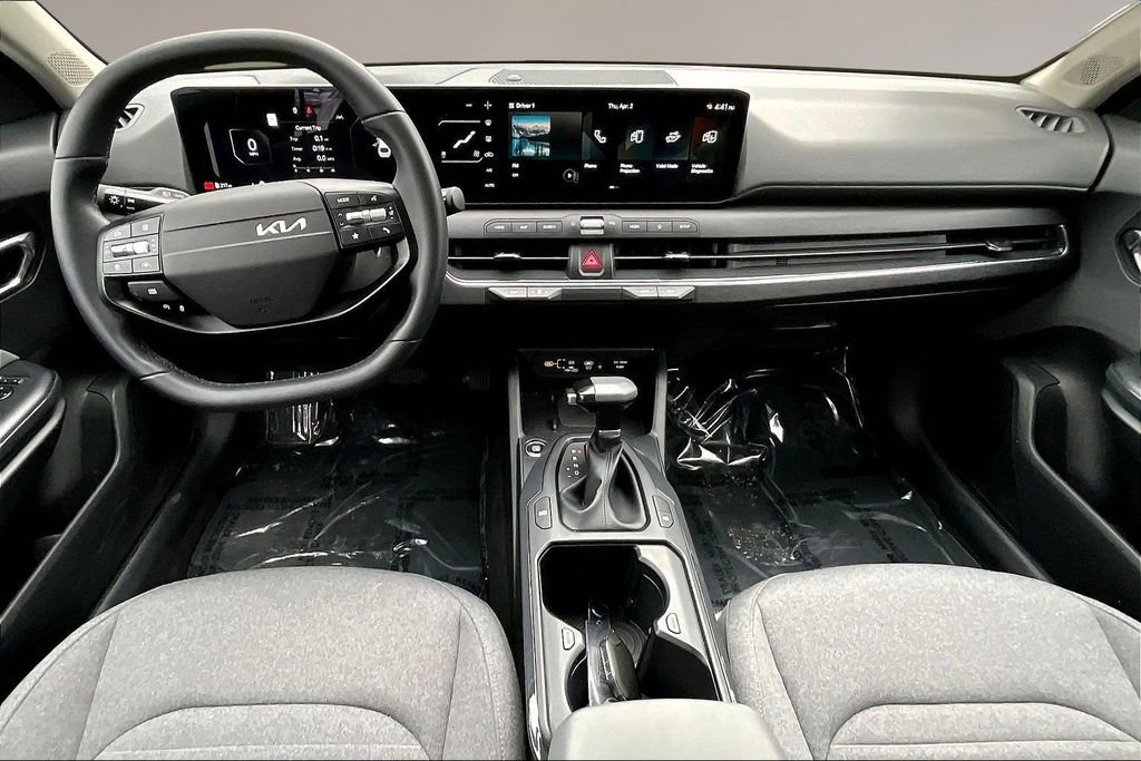 Certified 2025 Kia K4 EX image 7