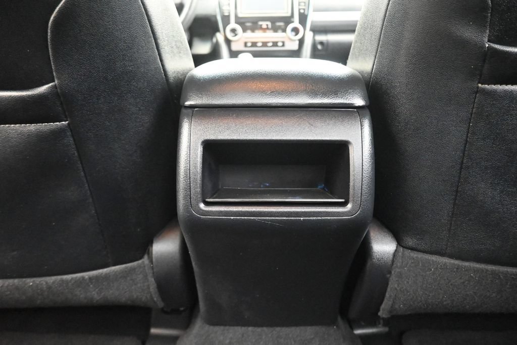 Used 2012 Toyota Camry SE FWD image 31