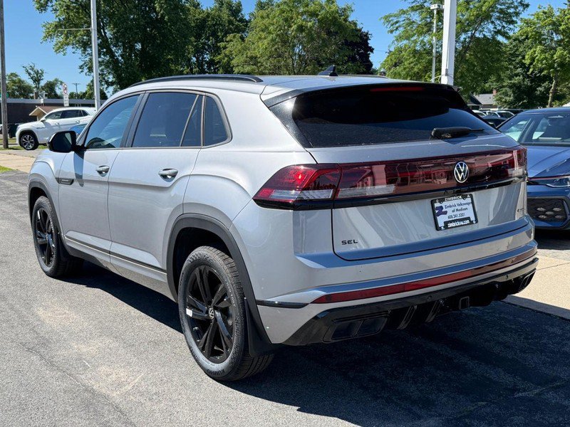 New 2026 Volkswagen Atlas Cross Sport SEL R-Line AWD/4WD image 3