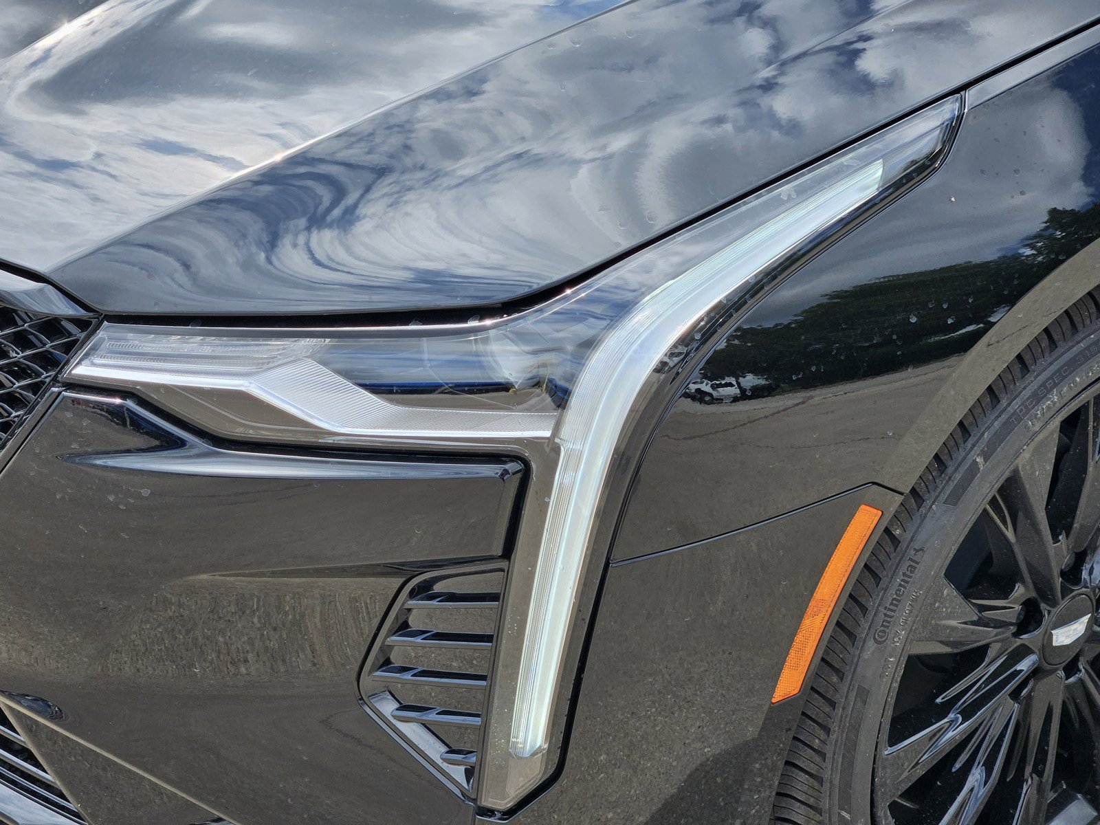 New 2026 Cadillac CT4 Luxury w/ LPO, ONYX Package RWD image 5