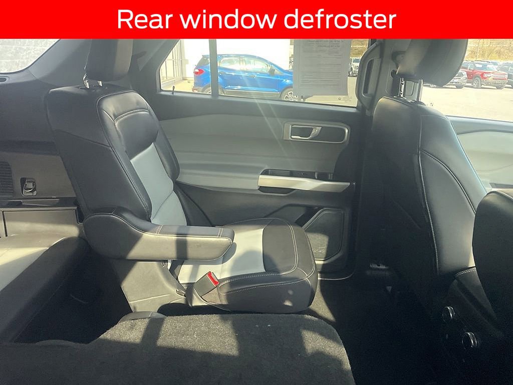 Used 2023 Ford Explorer XLT w/ Equipment Group 202A image 11