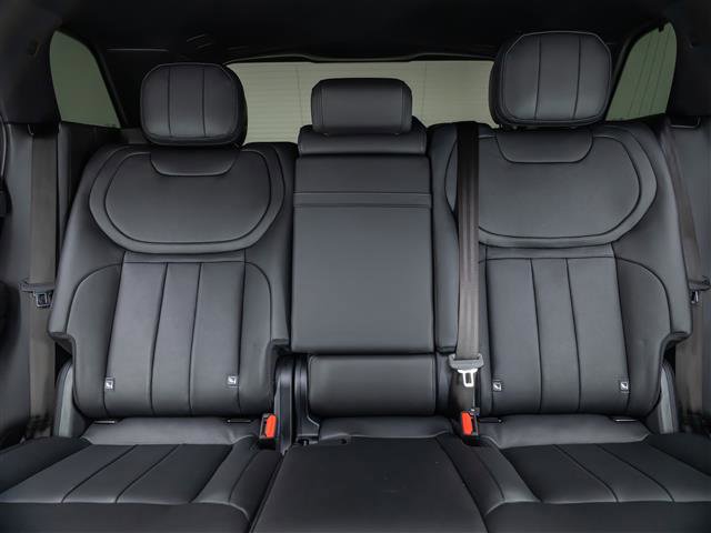 Used 2025 Land Rover Range Rover Sport Dynamic SE image 15