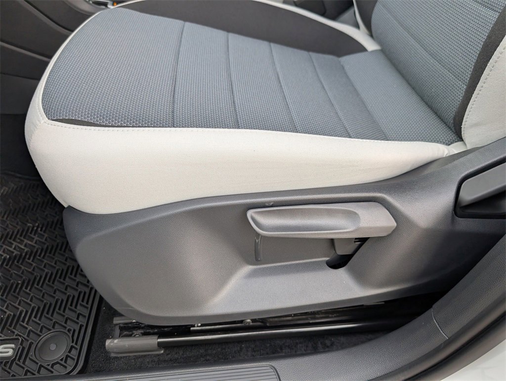 New 2026 Volkswagen Taos S image 13