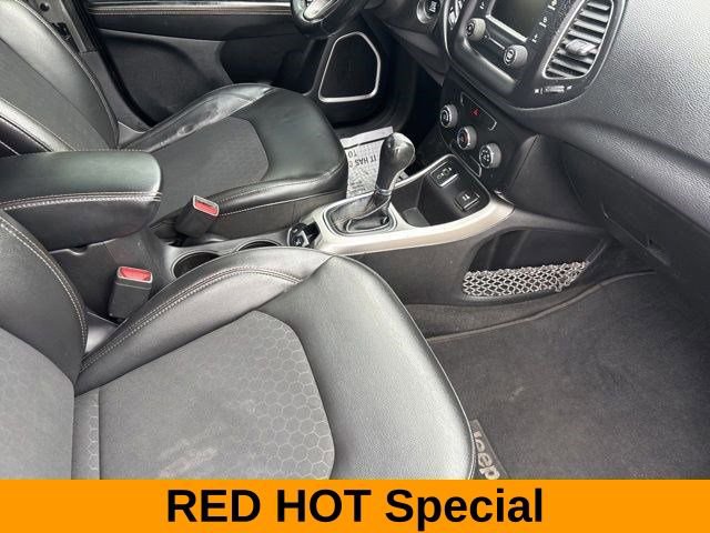 Used 2018 Jeep Compass Latitude FWD image 36