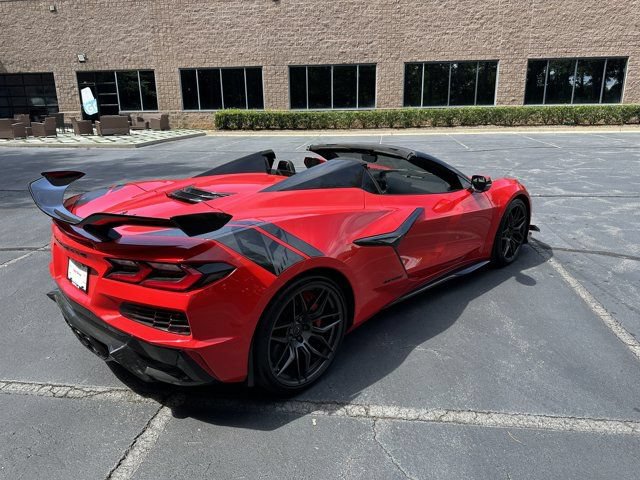 Used 2024 Chevrolet Corvette Z06 w/ Z07 Performance Package RWD image 13